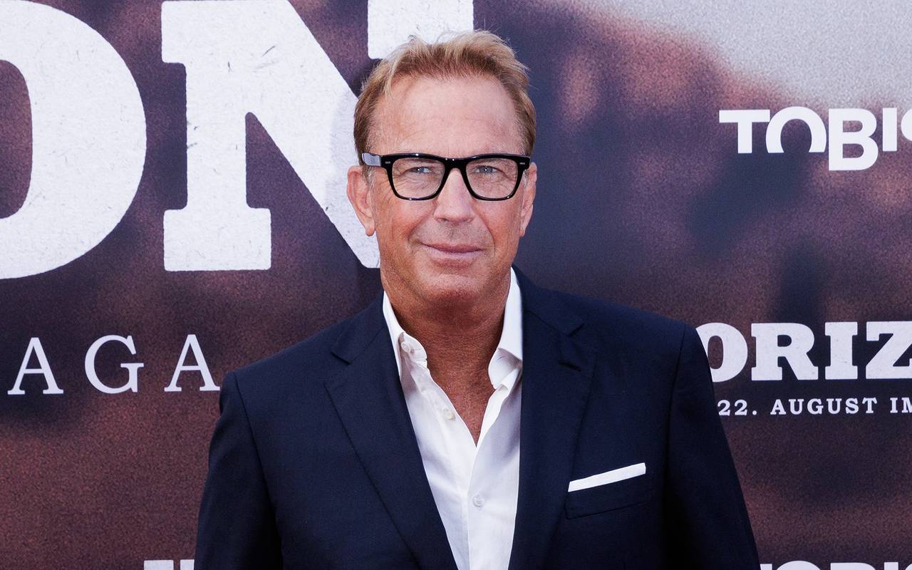 Schauspieler Kevin Costner bei der Deutschlandpremiere seines Films «Horizon» im UCI Kinowelt Zoo Palast. Kevin Costner ist Hauptdarsteller, Regisseur und Drehbuchautor des Films.
