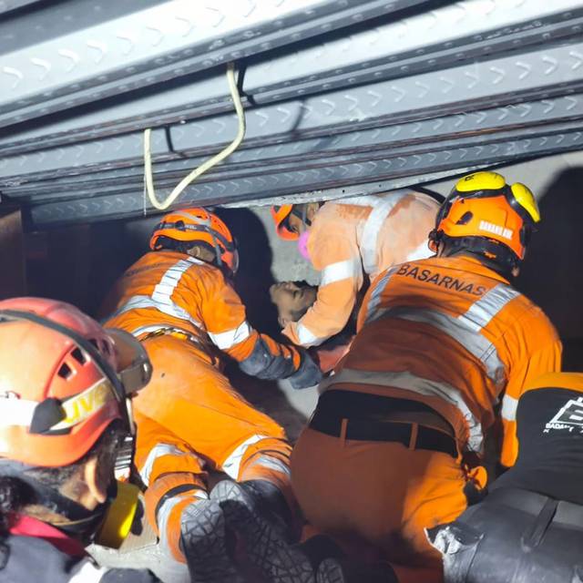 Internat in Indonesien eingestürzt