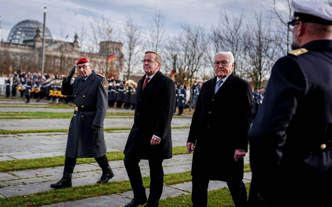 70. Jahrestag der Bundeswehr - Feierliches Gelöbnis