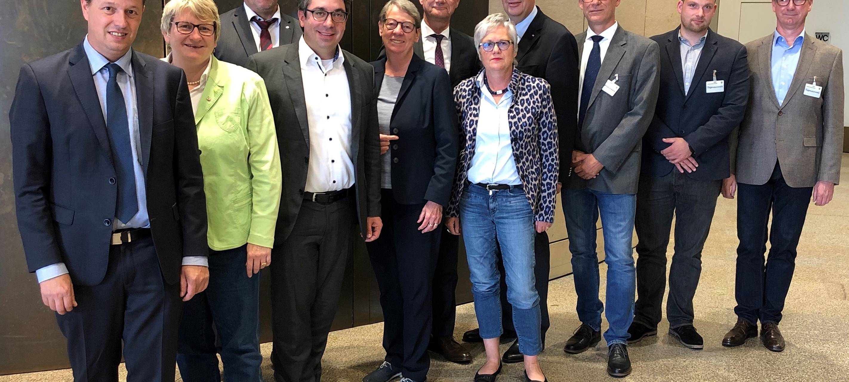 Niederrhein: Millionen Investitionen für RE10-Strecke