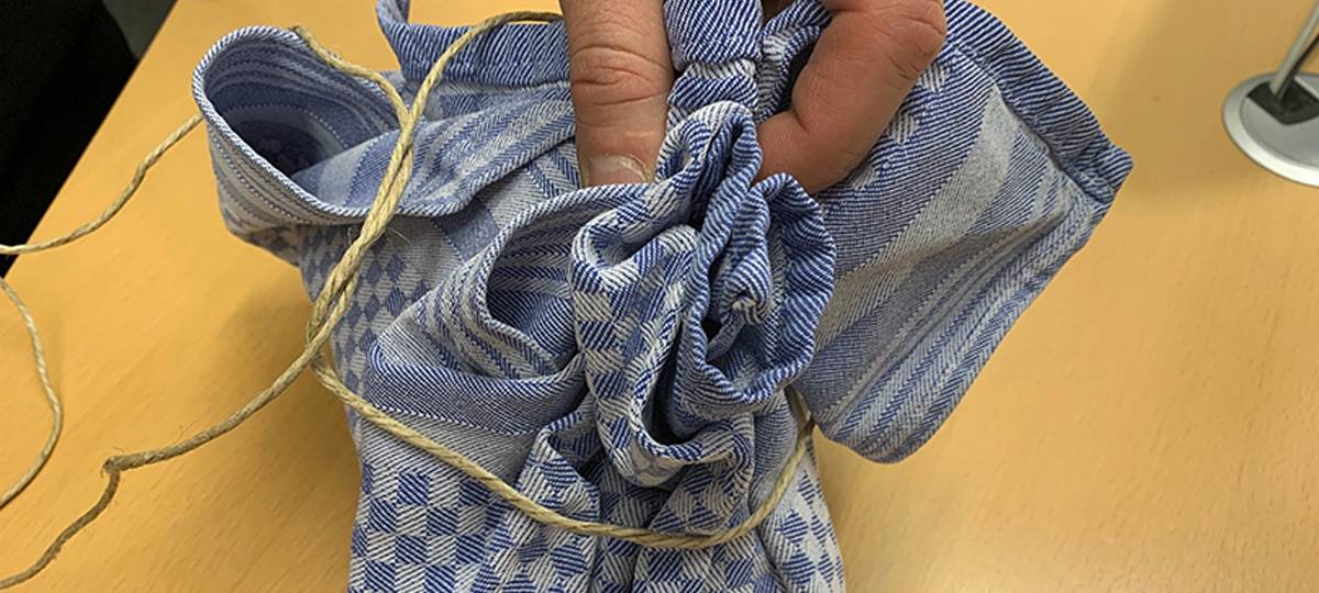 Weihnachtsgeschenke verpacken: So wird Plastik überflüssig