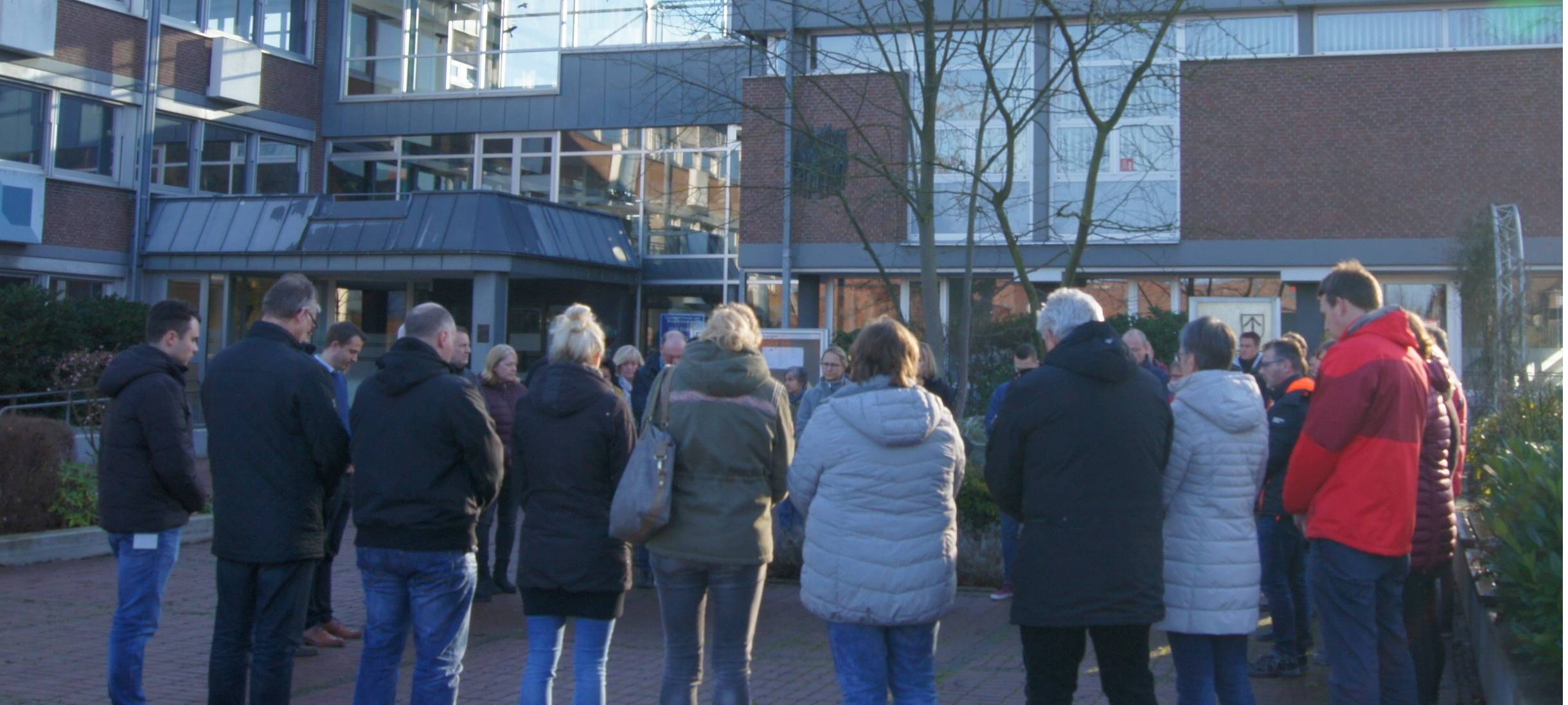 Straelen: Städtischen Mitarbeiter setzten ein Zeichen gegen Gewalt