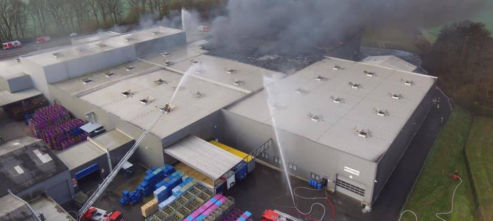 Uedem: Großbrand beim Automobilzulieferer Mühlhoff
