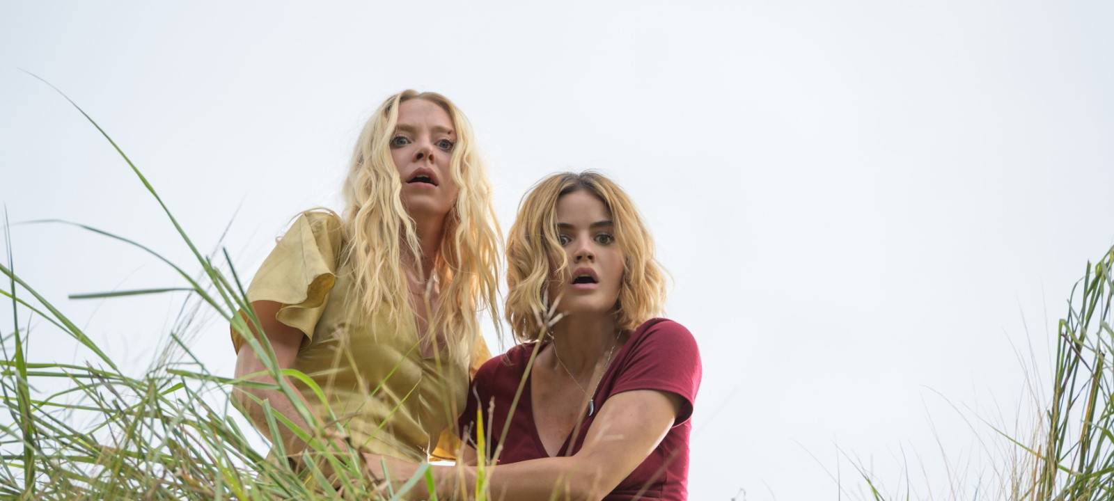 Die Angst macht sich unter den Gästen breit.