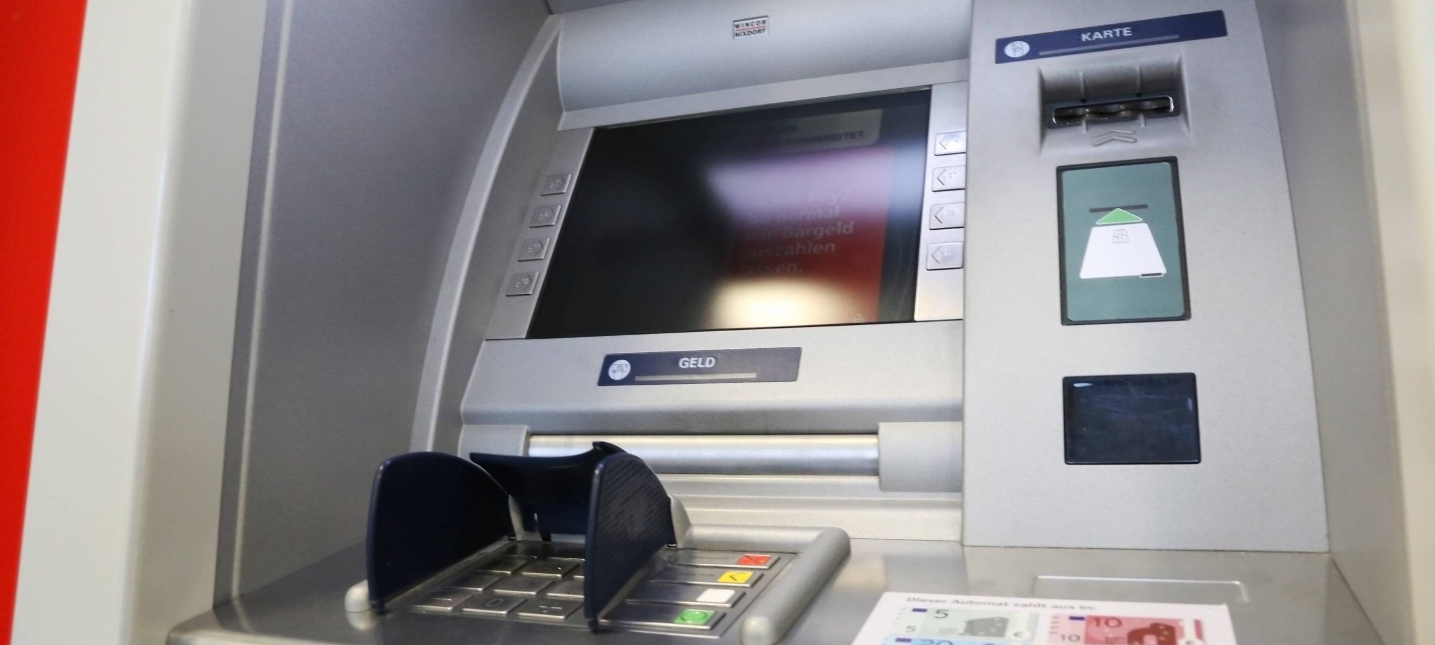 NRW/Niederrhein: Corona sorgt für mehr Attacken auf Geldautomaten