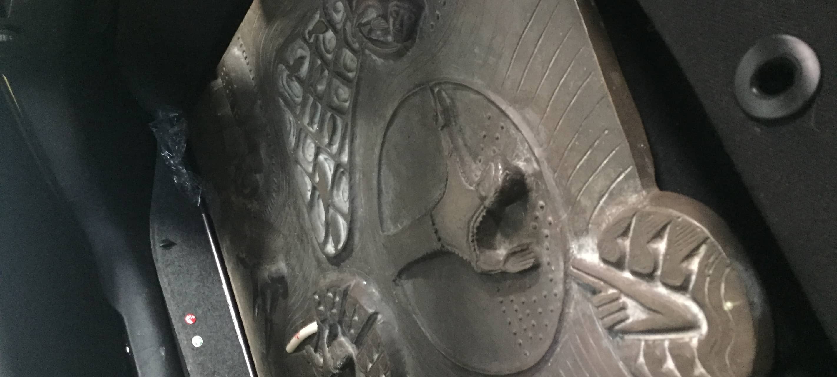 Goch: Diebesgut sichergestellt / Wem gehört diese Wandtafel?
