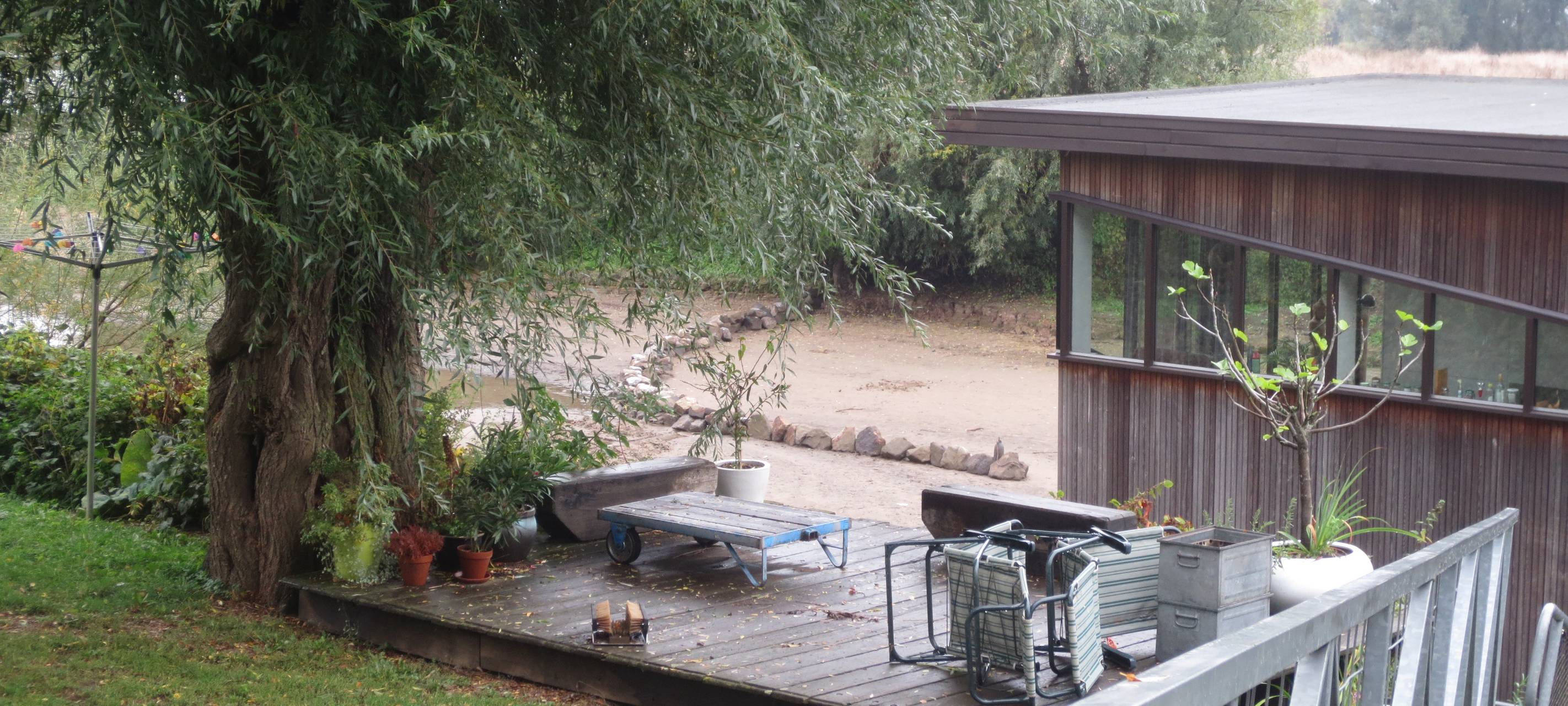 Nimwegen: Niedrigwasser in der Waal macht Hausbootbesitzern das Leben schwer