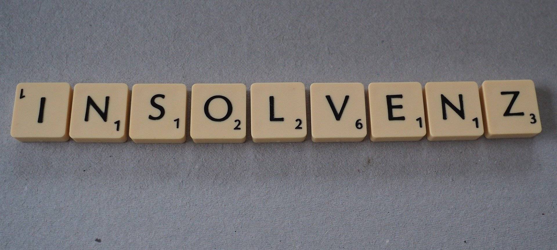 Schriftzug "Insolvenz" aus Scrabble-Buchstaben