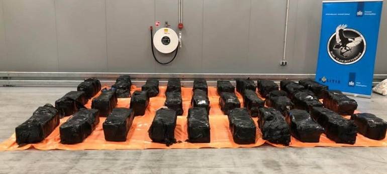 Rotterdam/Nimwegen: Gut eine Tonne Kokain sichergestellt