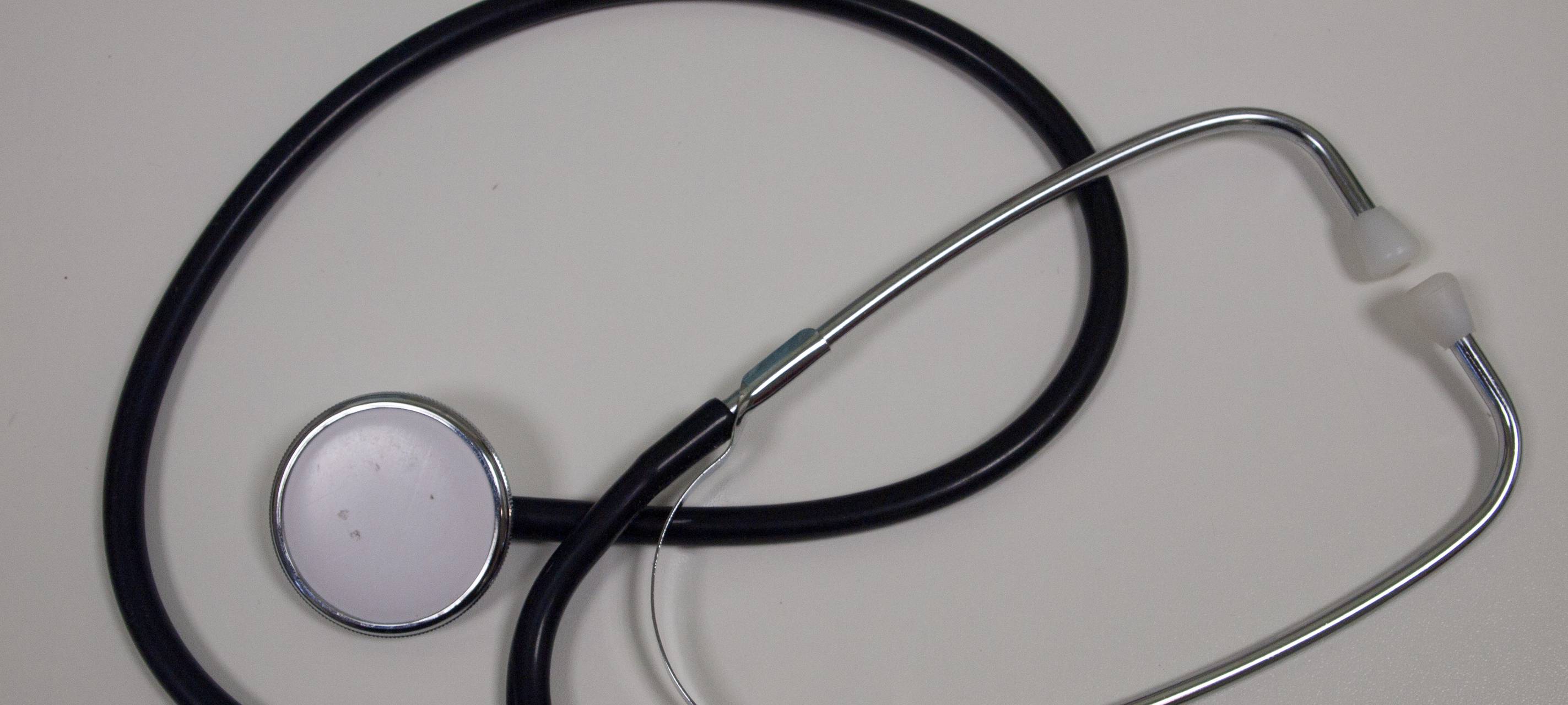 Kevelaer/Syrien: APH überreicht mobile Krankenstation