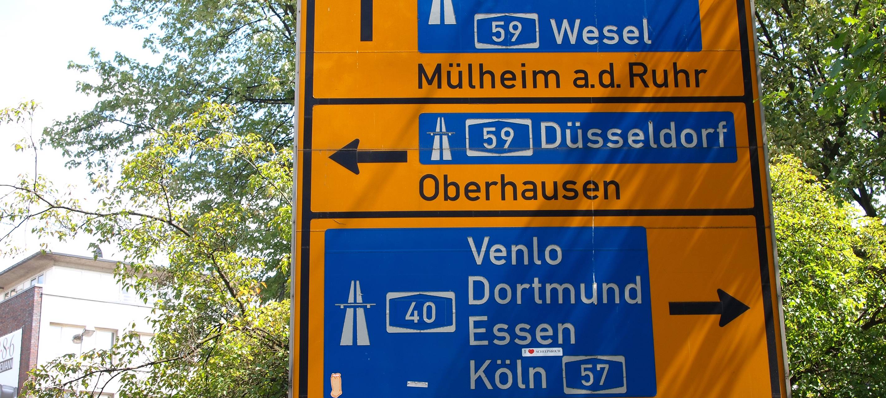 NRW/Niederrhein: Autobahntankstellen sichern Versorgung zu