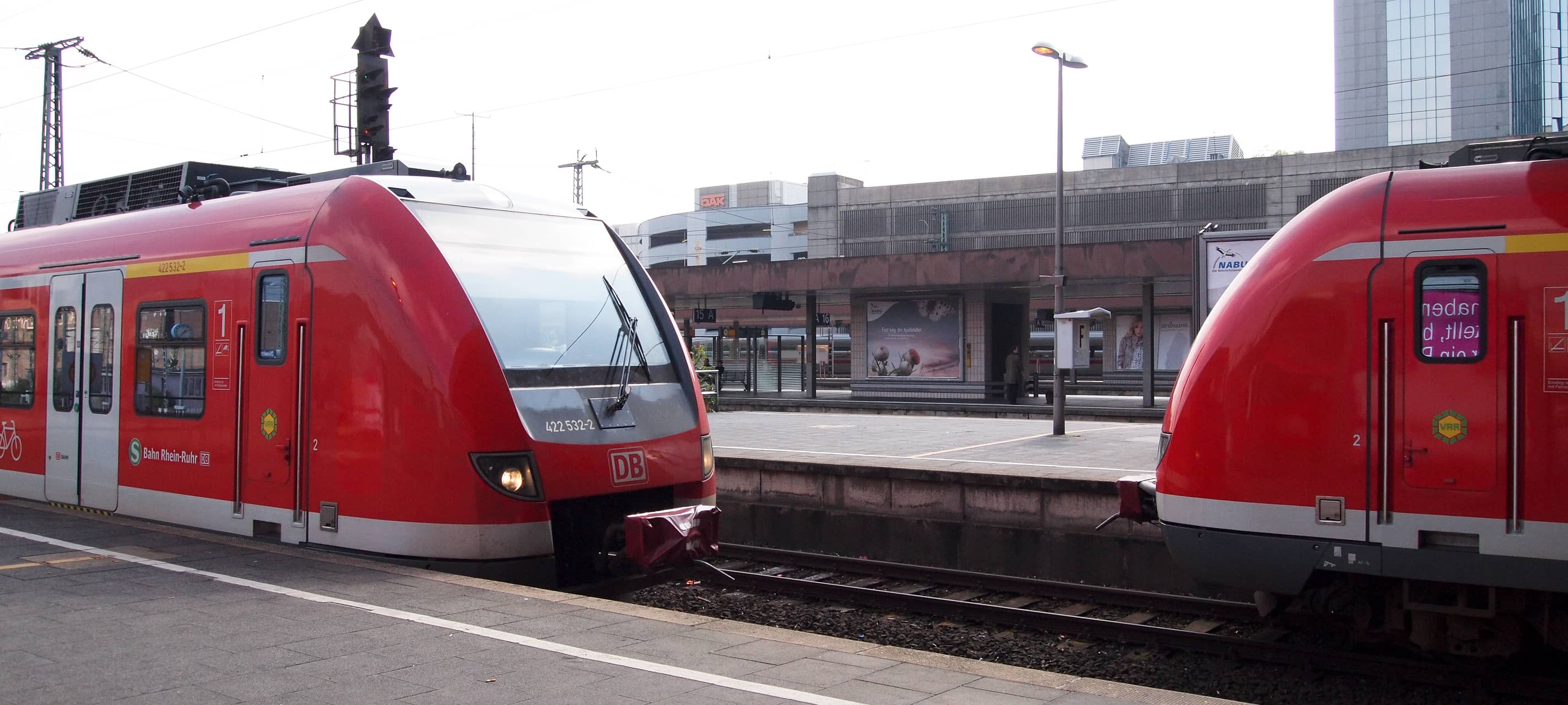 Moers: Prozess wegen Flaschenwurf aus Partyzug