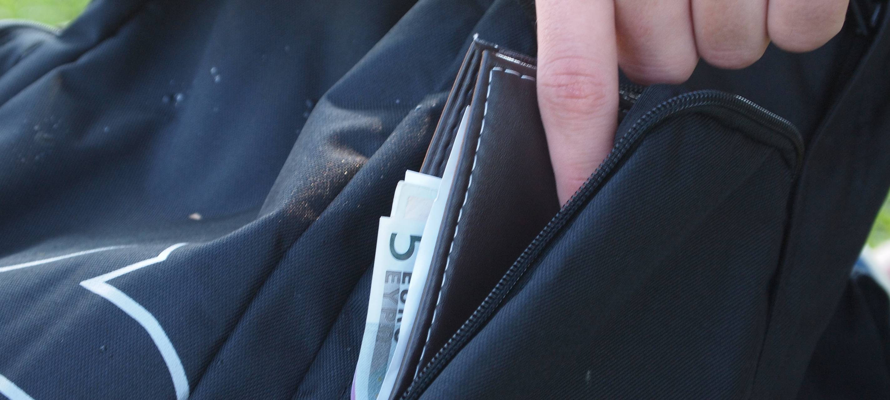 NRW/Niederrhein: Bundespolizei warnt vor Taschendieben