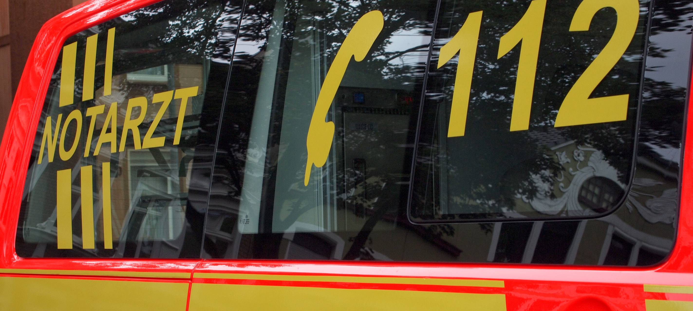 Rheurdt: Fünf zum Teil schwer Verletzte durch umgeknickten Maibaum
