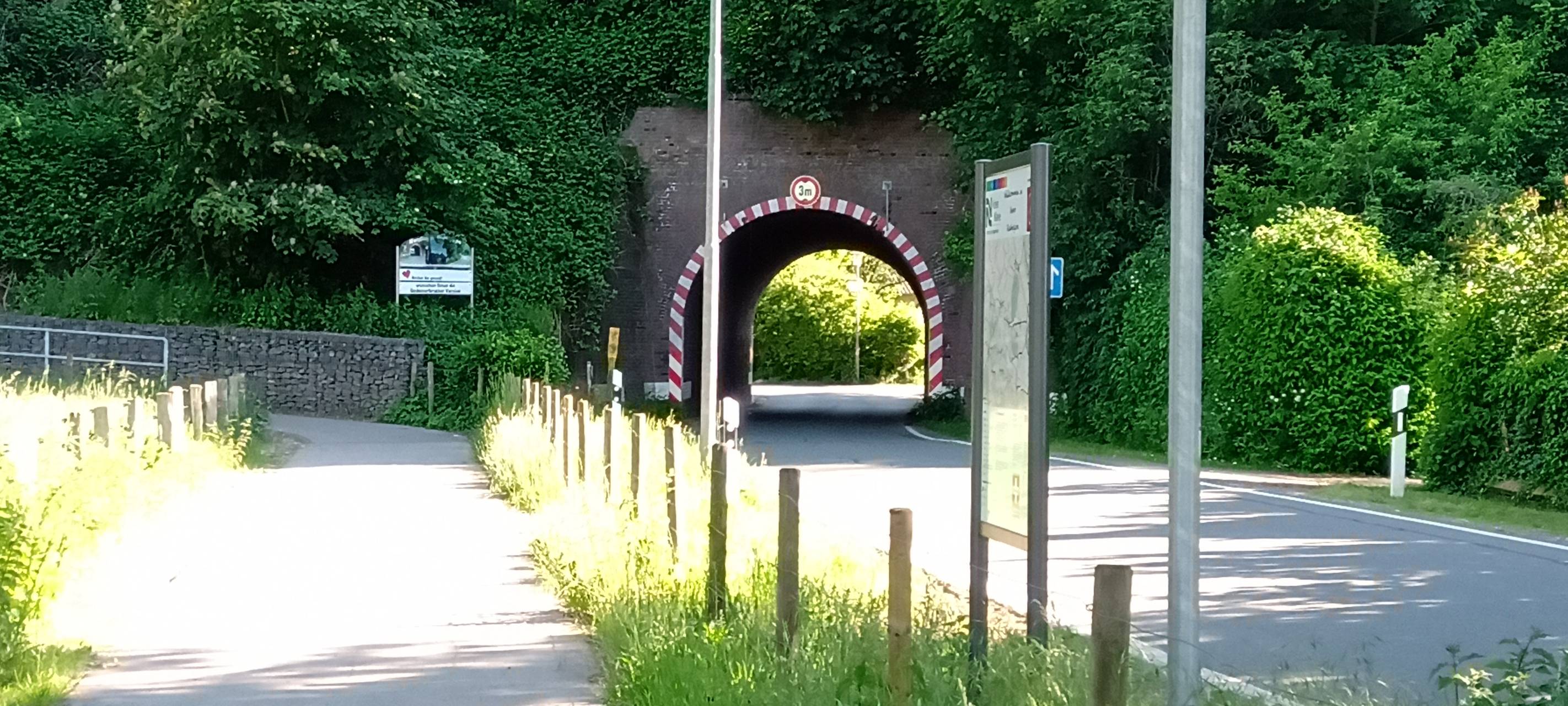 NRW/Niederrhein: Weniger Poller und Sperren auf Radwegen