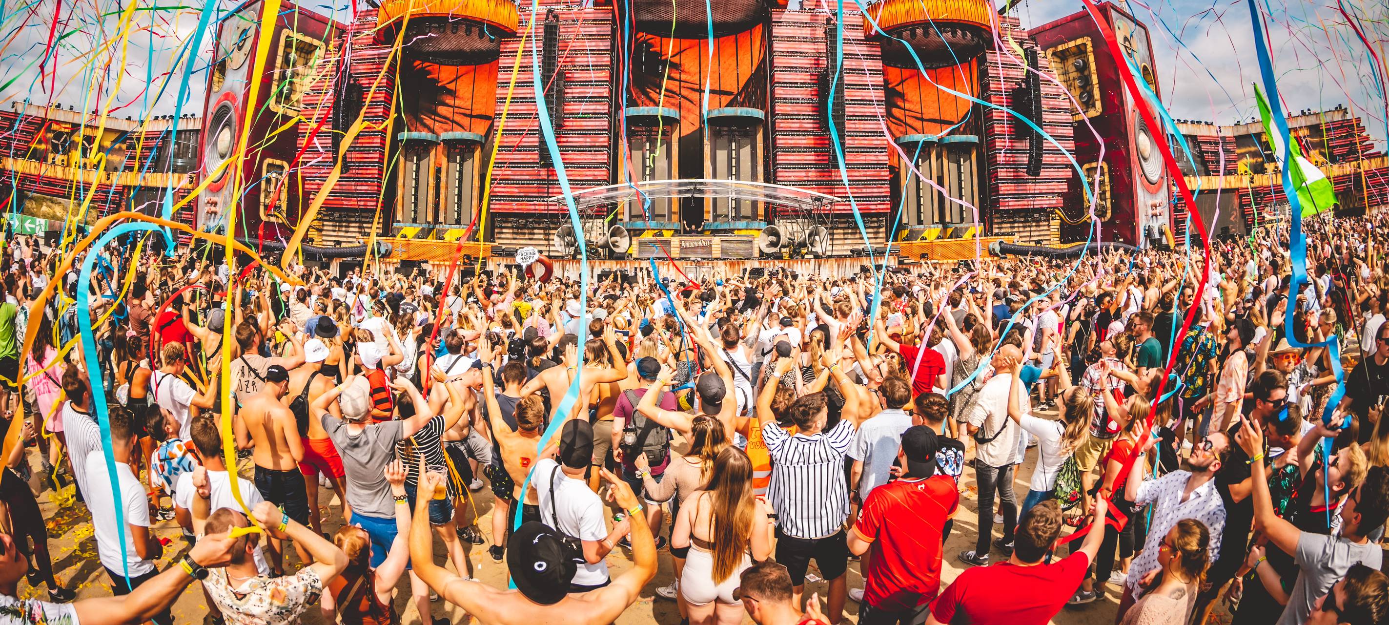 Weeze: Anreiseverkehr zum Parookaville ist gestartet