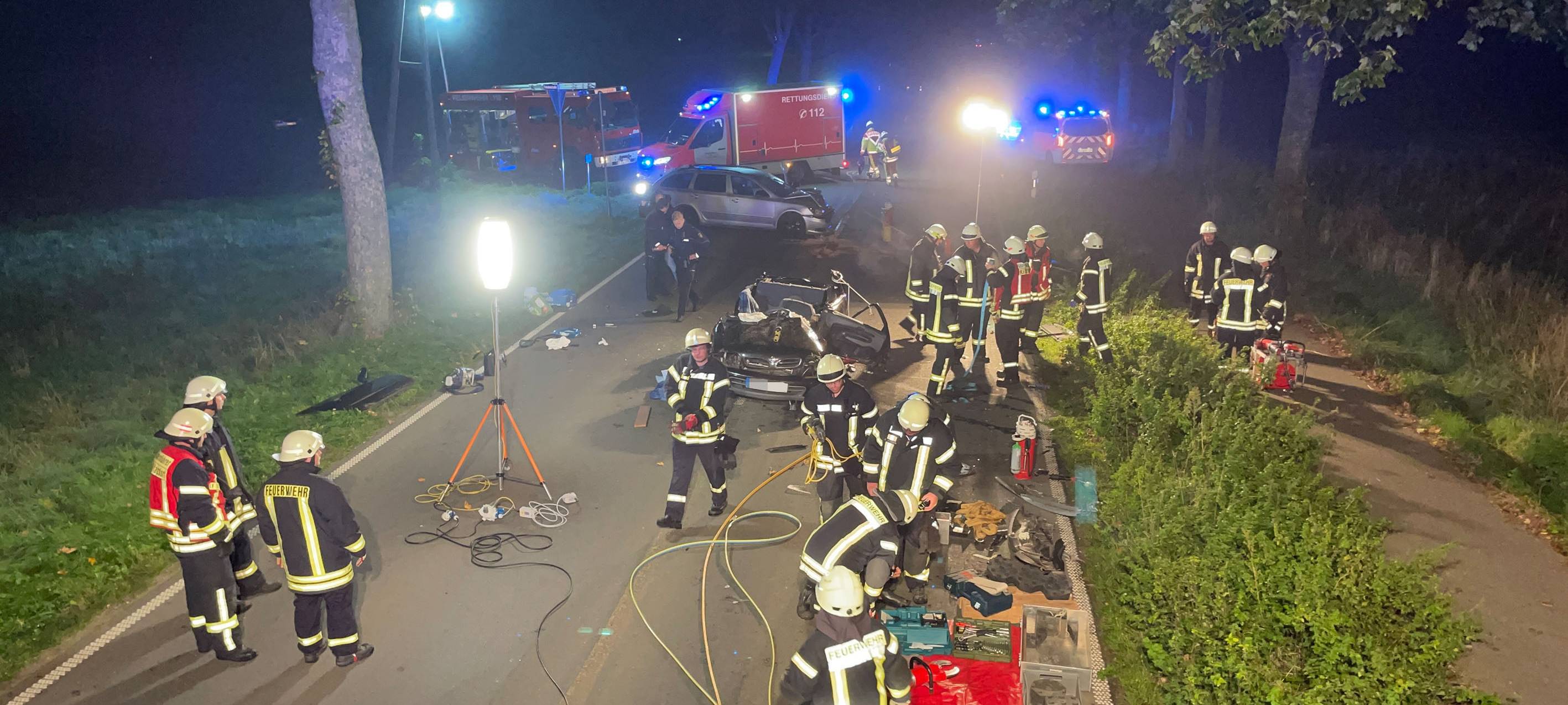 Goch: Autofahrerin stößt mit anderem Wagen zusammen - Lebensgefahr