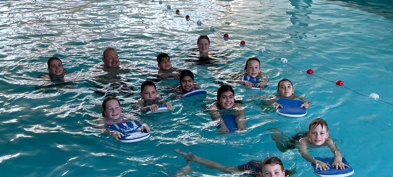 Emmerich: Neubau der Kleinschwimmhalle in Elten gefordert