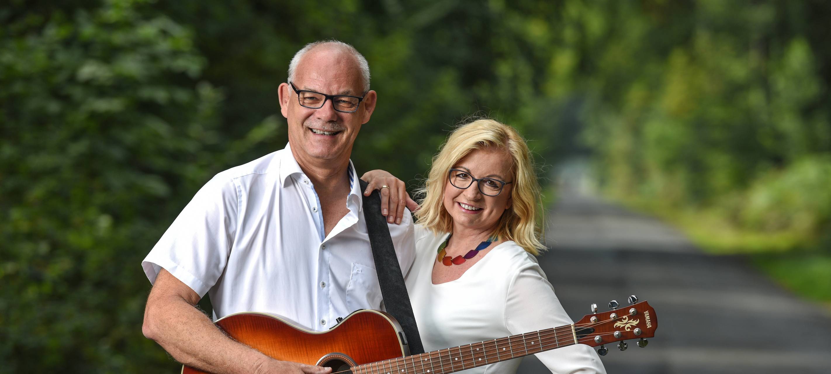 2. Juli - Duo HörBar spielt im Forstgarten