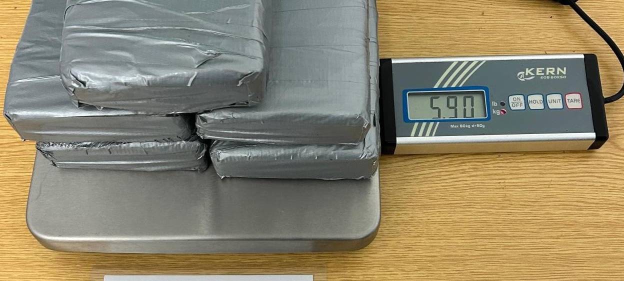 Niederrhein: Bundespolizei stellt 5,9 Kilo Kokain sicher