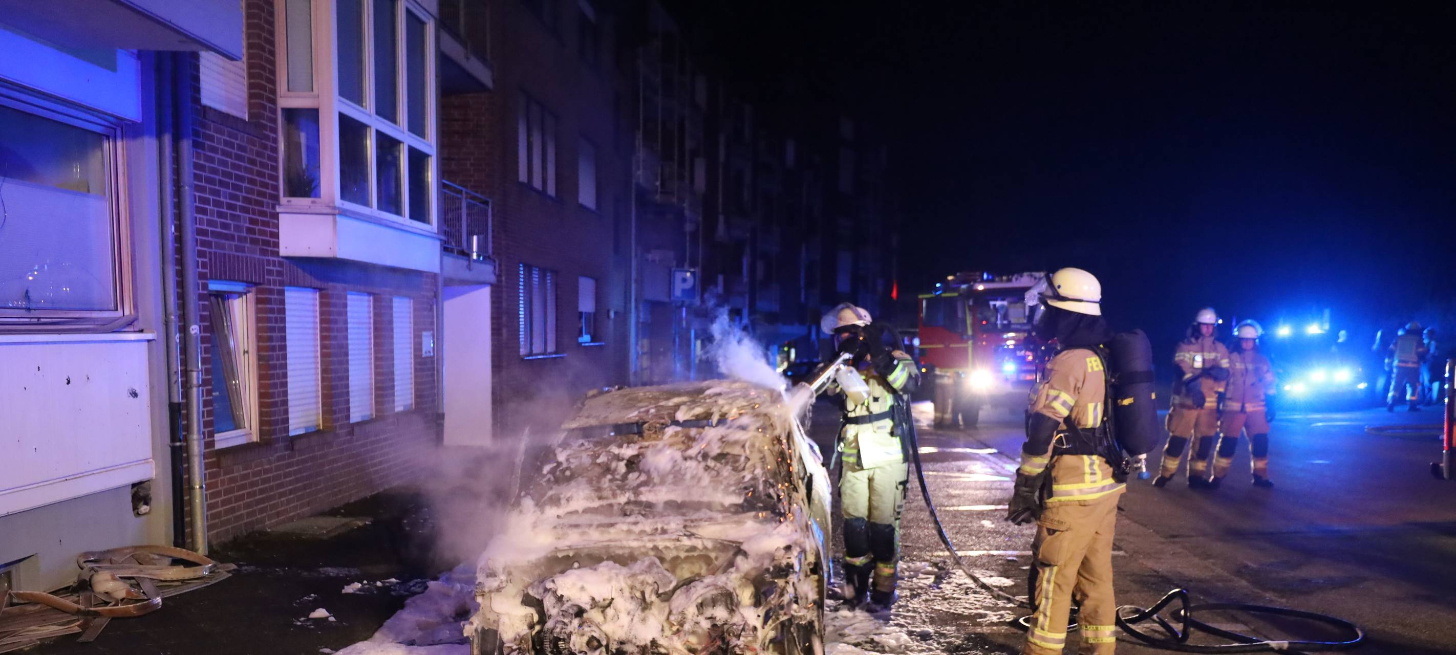 Kleve: Auto brannte nachts auf der Borselstege