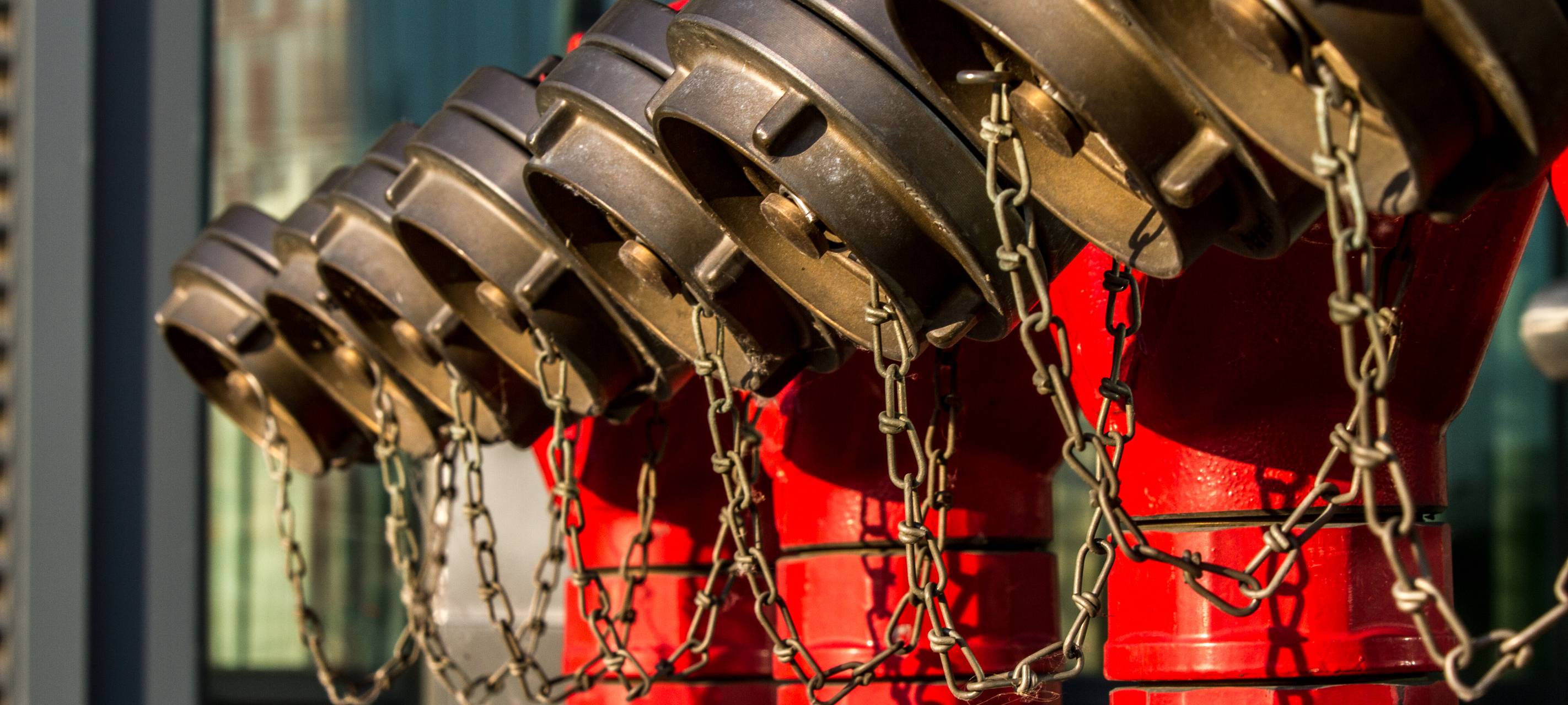 Duiven: Großbrand in Autoverwertung