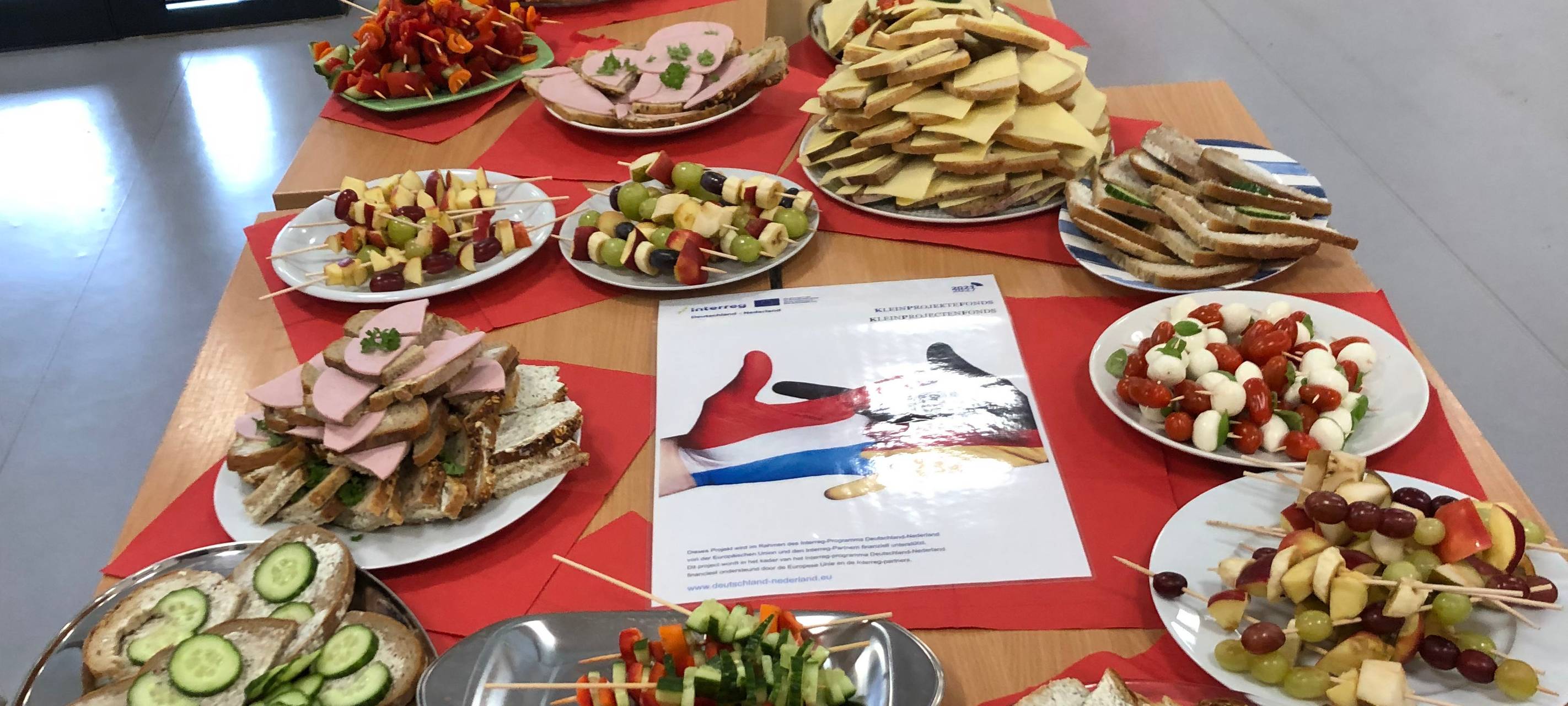 Deutsche und niederländische Schüler trafen sich in Emmerich