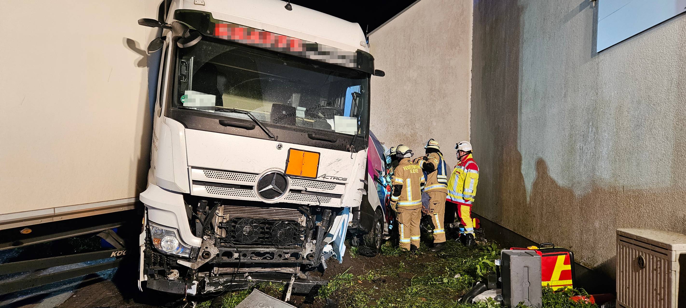 Kleve: Schwerer Verkehrsunfall in Kellen