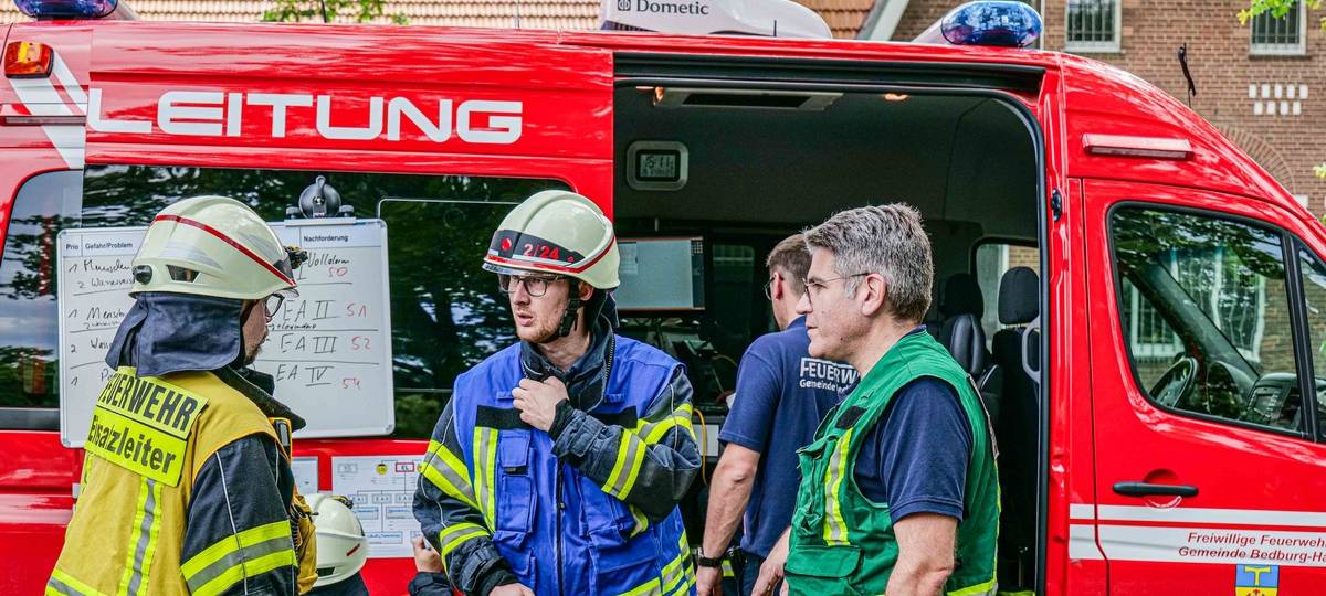 Bedburg-Hau: Feuerwehr übt Einsatz in LVR-Klinik