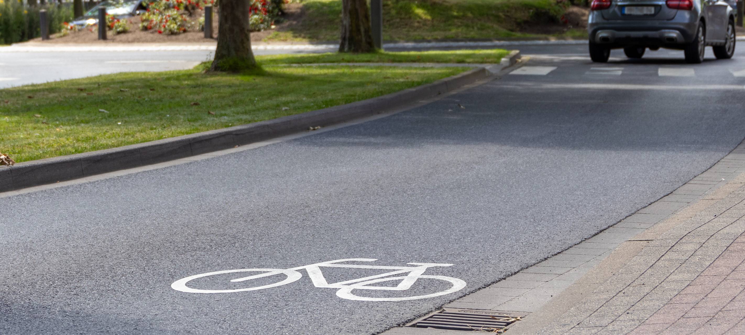 Kleve: Piktogramme auf Fahrbahn erlauben das Radfahren