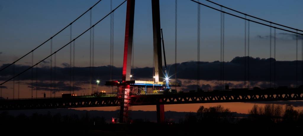 Emmericher Brücke - Marcel Bressers - FB.jpg