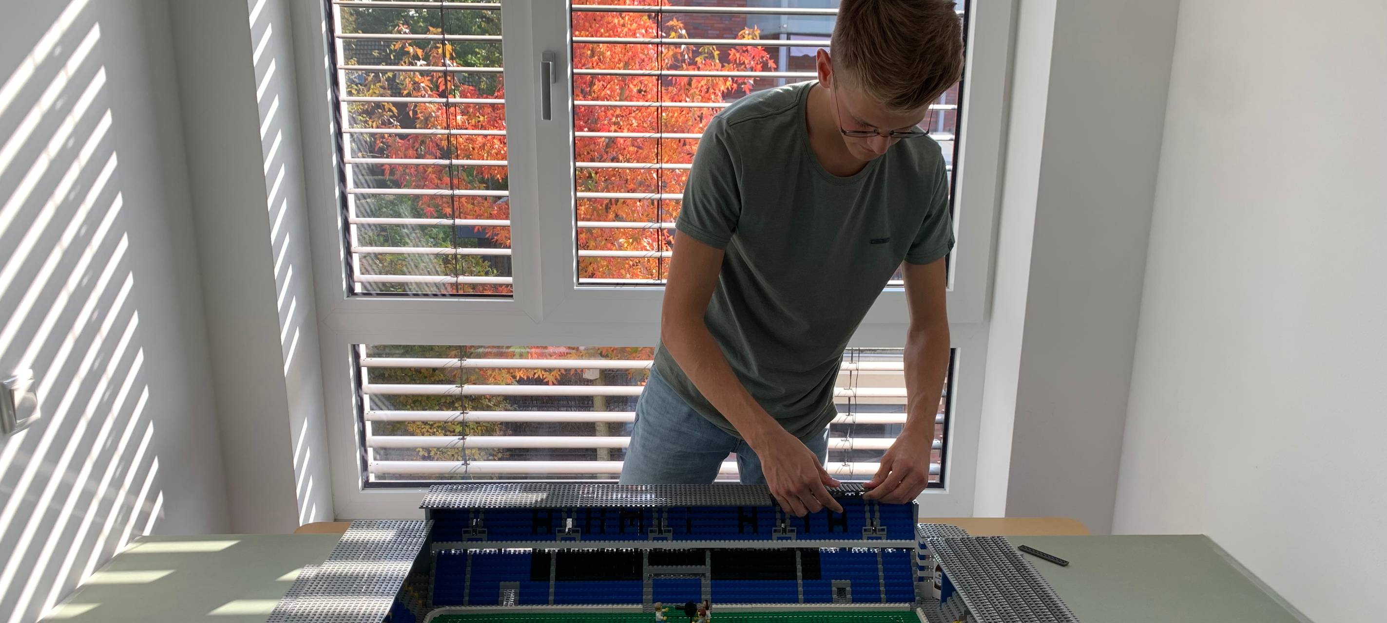 Fußballstadien aus Lego