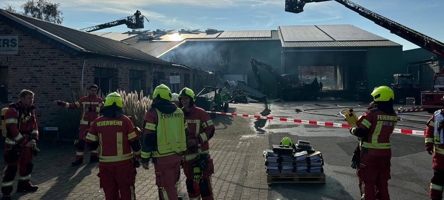 Weeze: Großbrand bei Kartoffelgroßhändler