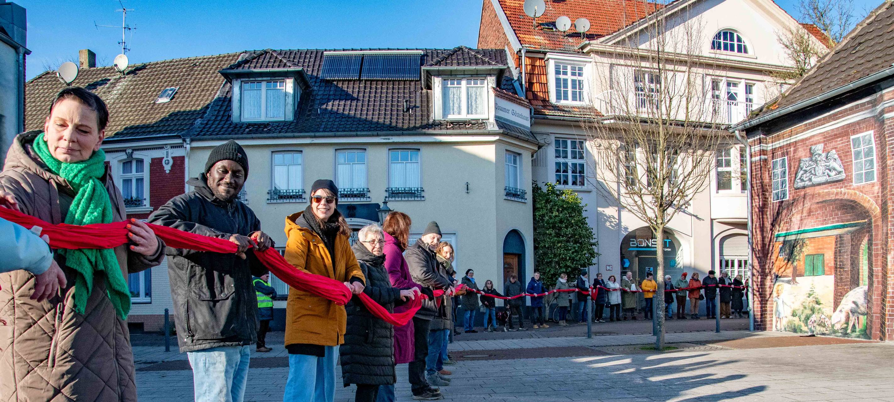 Issum: Hunderte demonstrieren für Demokratie