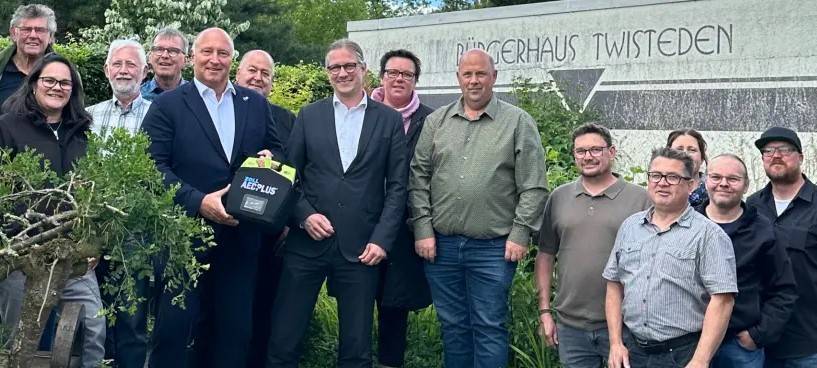 Kevelaer: Defibrillatoren-Netz ausgebaut