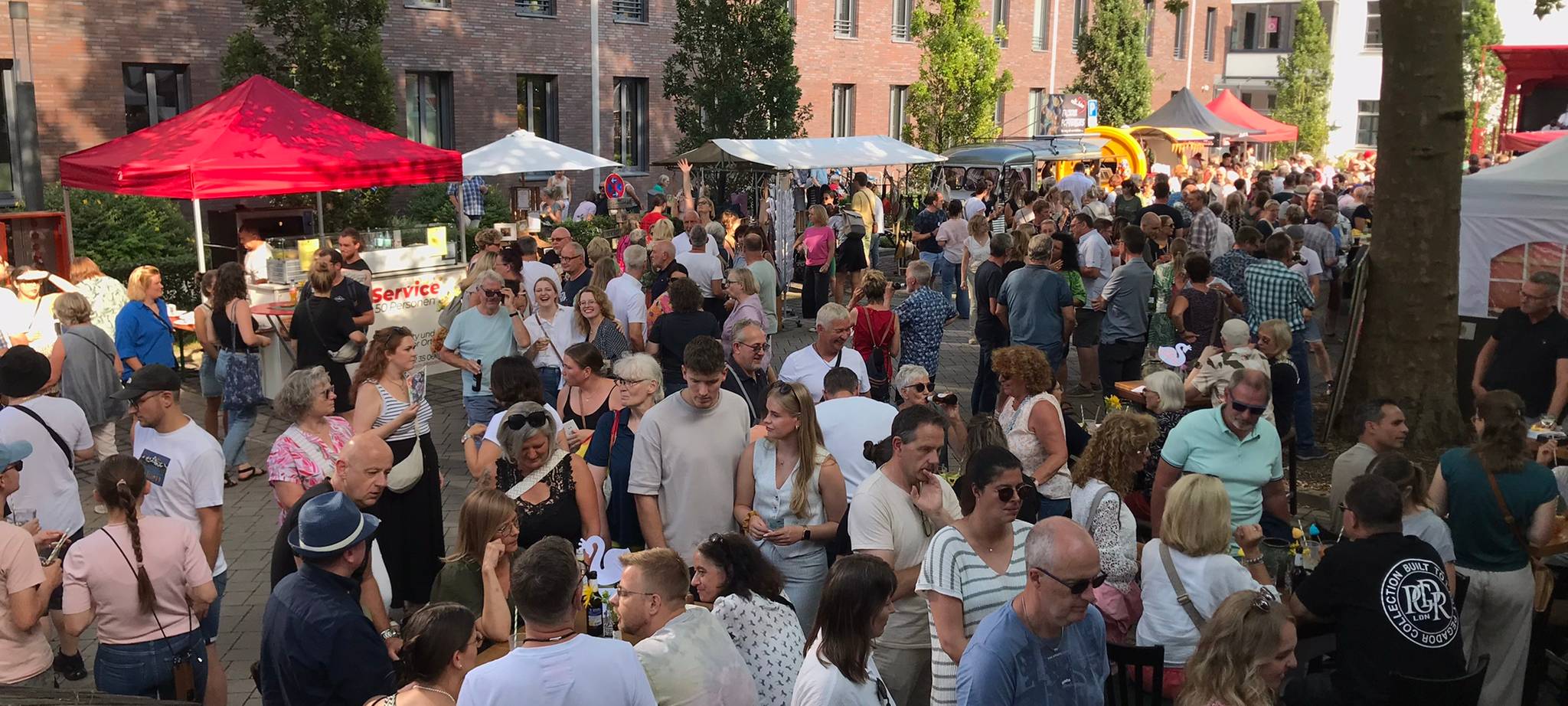 Schwanenstadtsause mit Feierabendbrause in Kleve