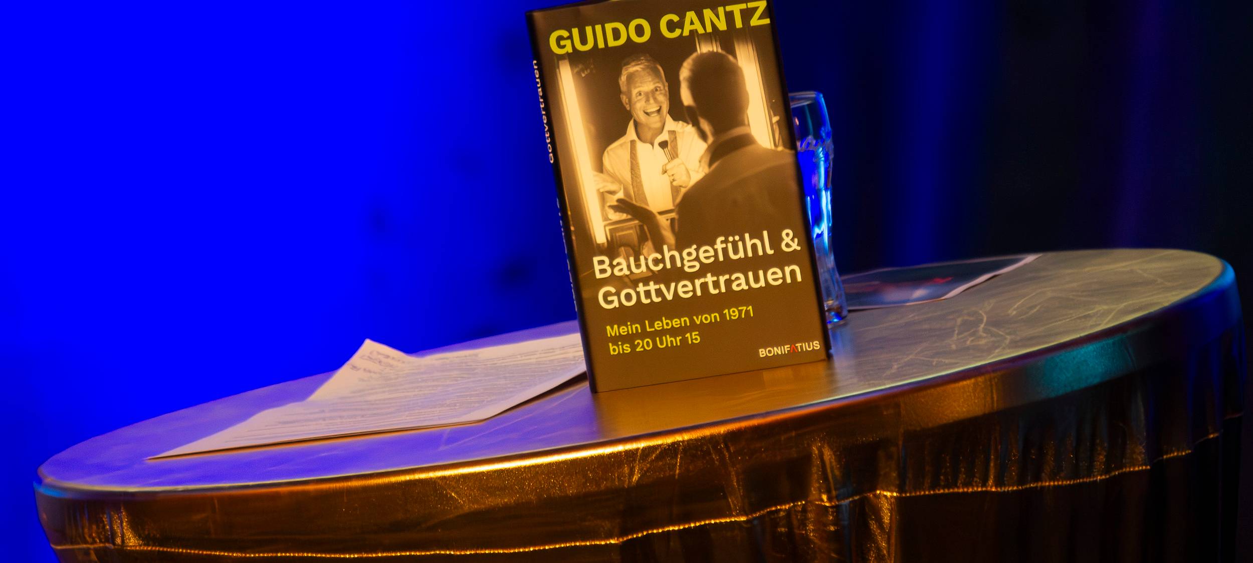 Das Savoy in Düsseldorf - Guido Cantz trat hier mit seinem neuen Tourprogramm "Komische Zeiten" auf