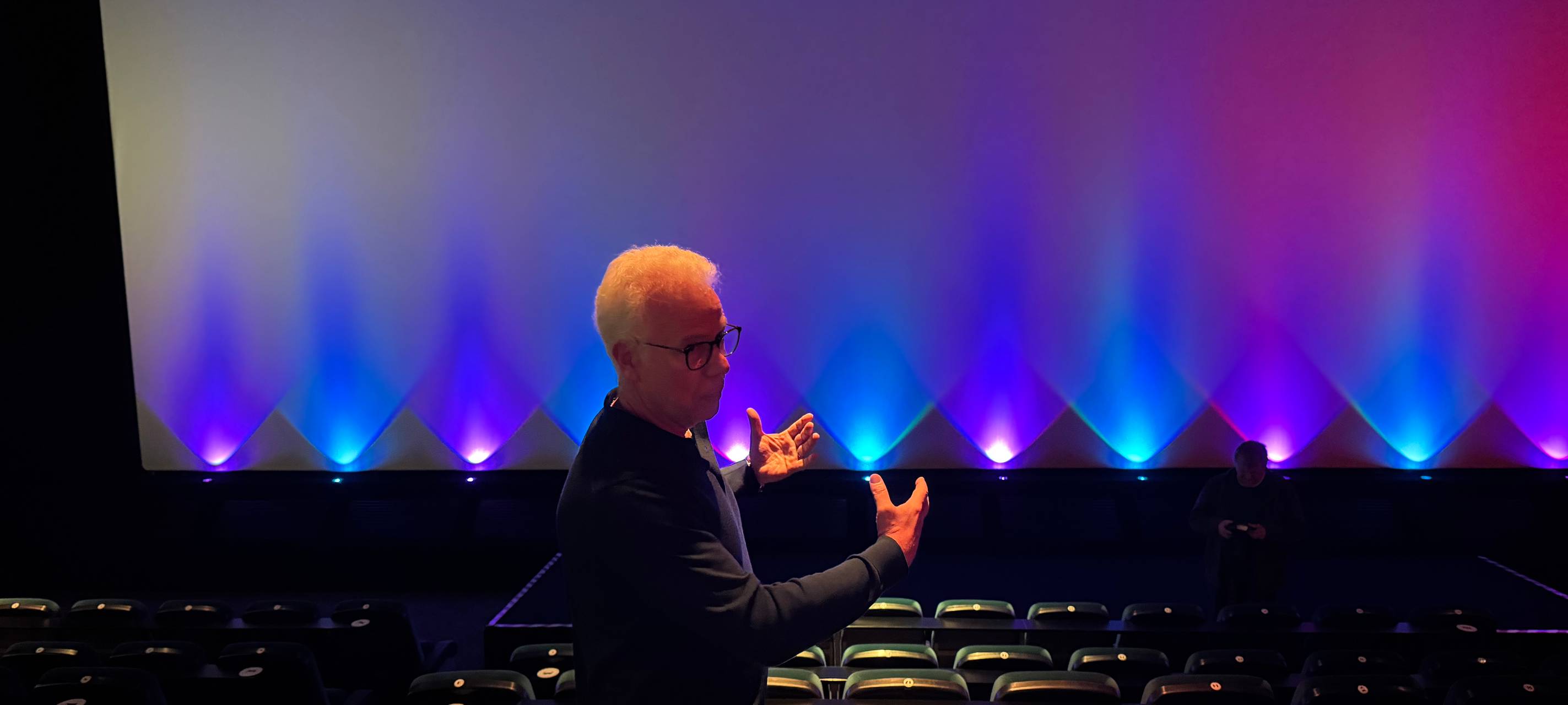 Neuer Kinosaal 1 in den Tichelparkkinos mit hochmoderner Technik