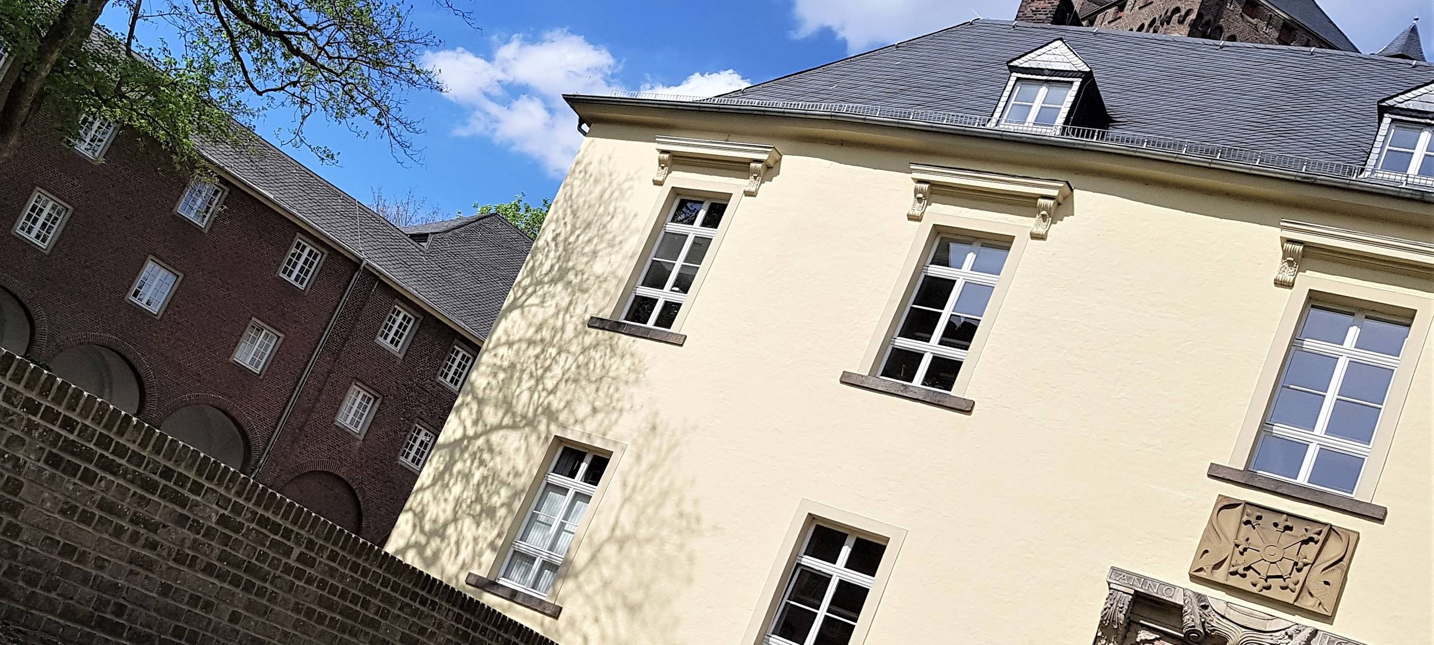 Kleve: 30-jähriger Mann wegen Raubes vor Gericht