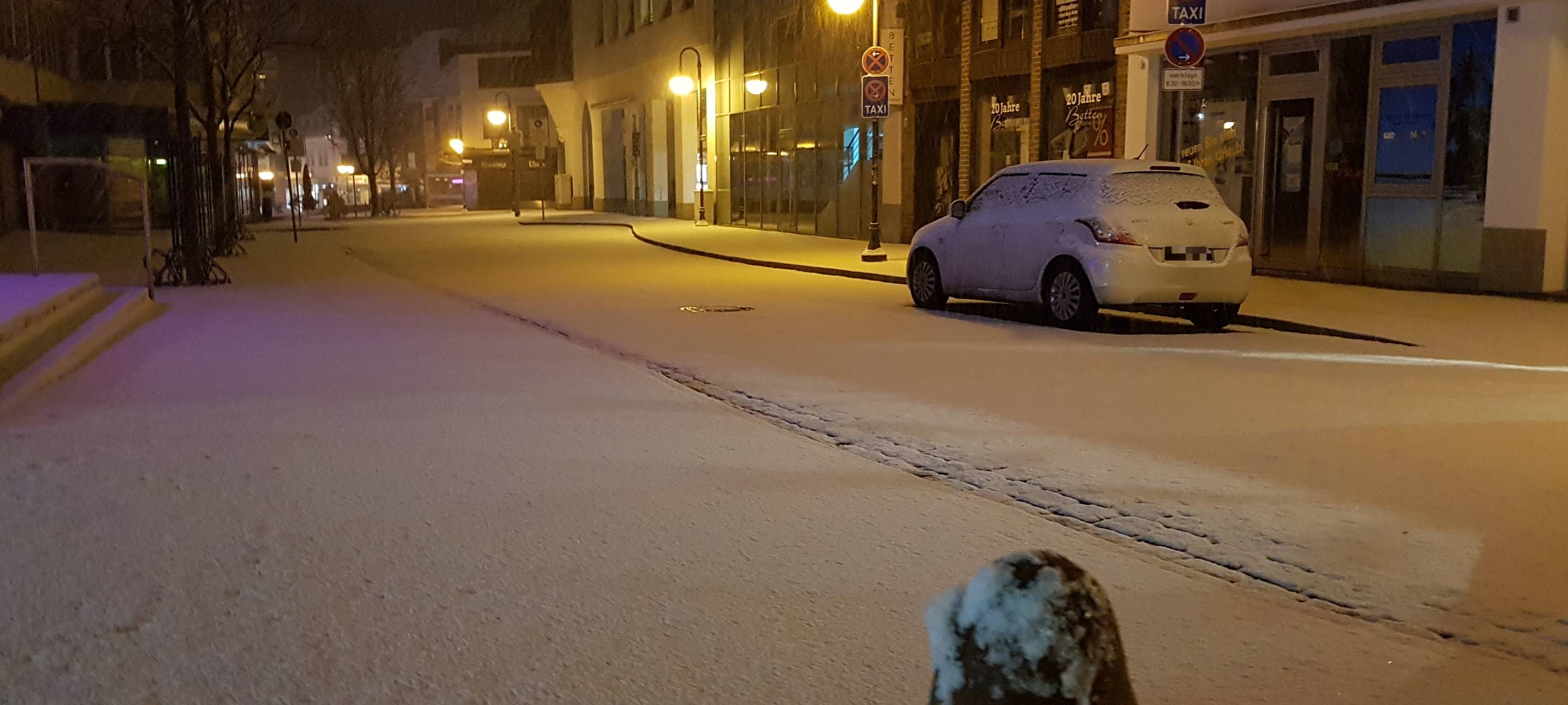 NRW/Niederrhein: Winterdienst setzt weiter auch auf Streusalz