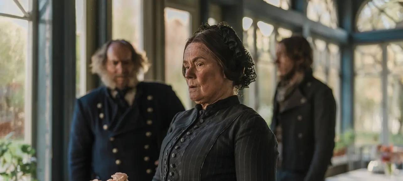 Die Leute rümpfen die Nase.