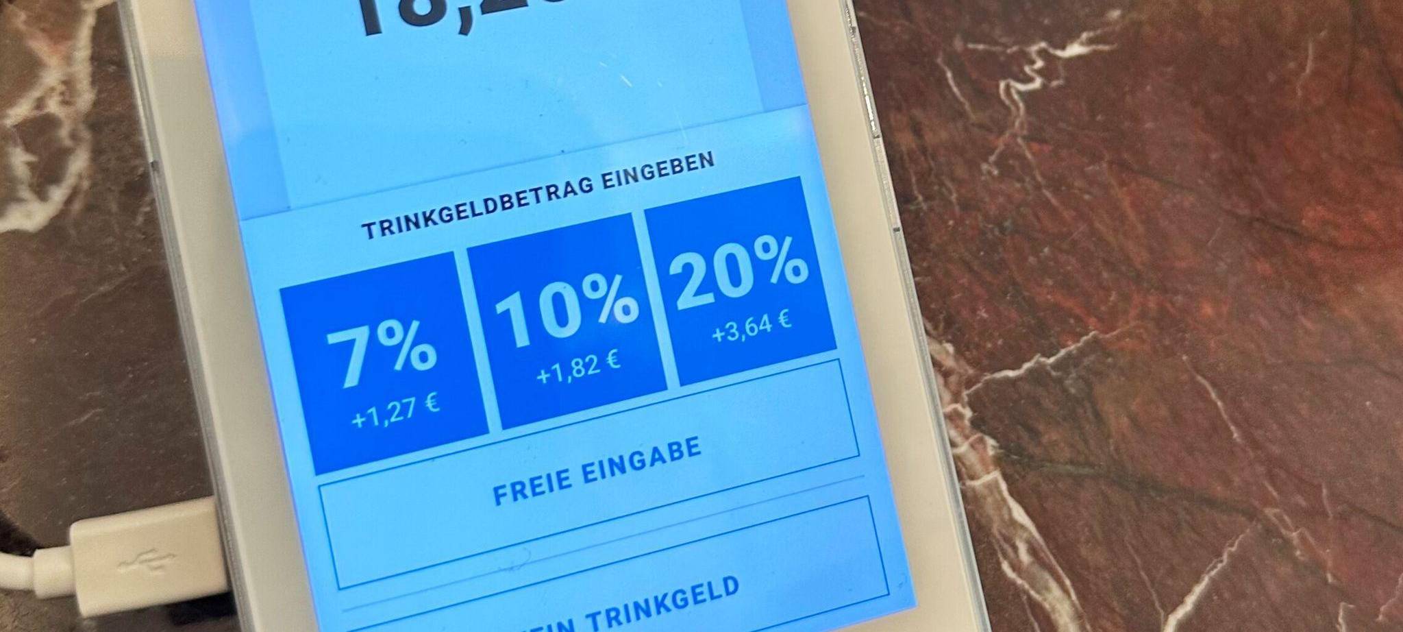 Trinkgeldoptionen auf dem Display eines Kartenlesegeräts