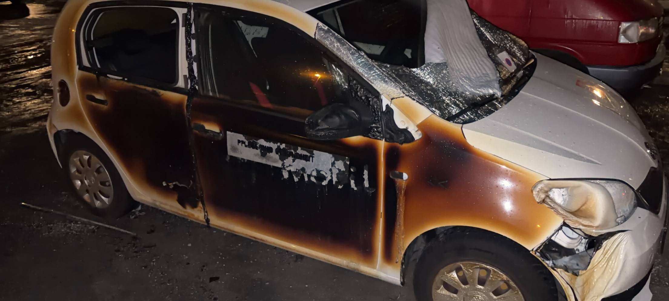 Emmerich: Mehrere Autos ausgebrannt