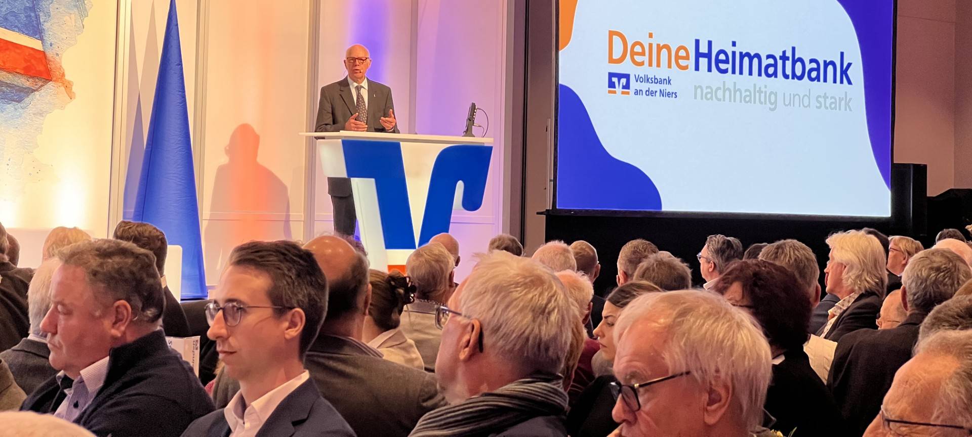 Volksbank an der Niers zieht gute Bilanz für 2025