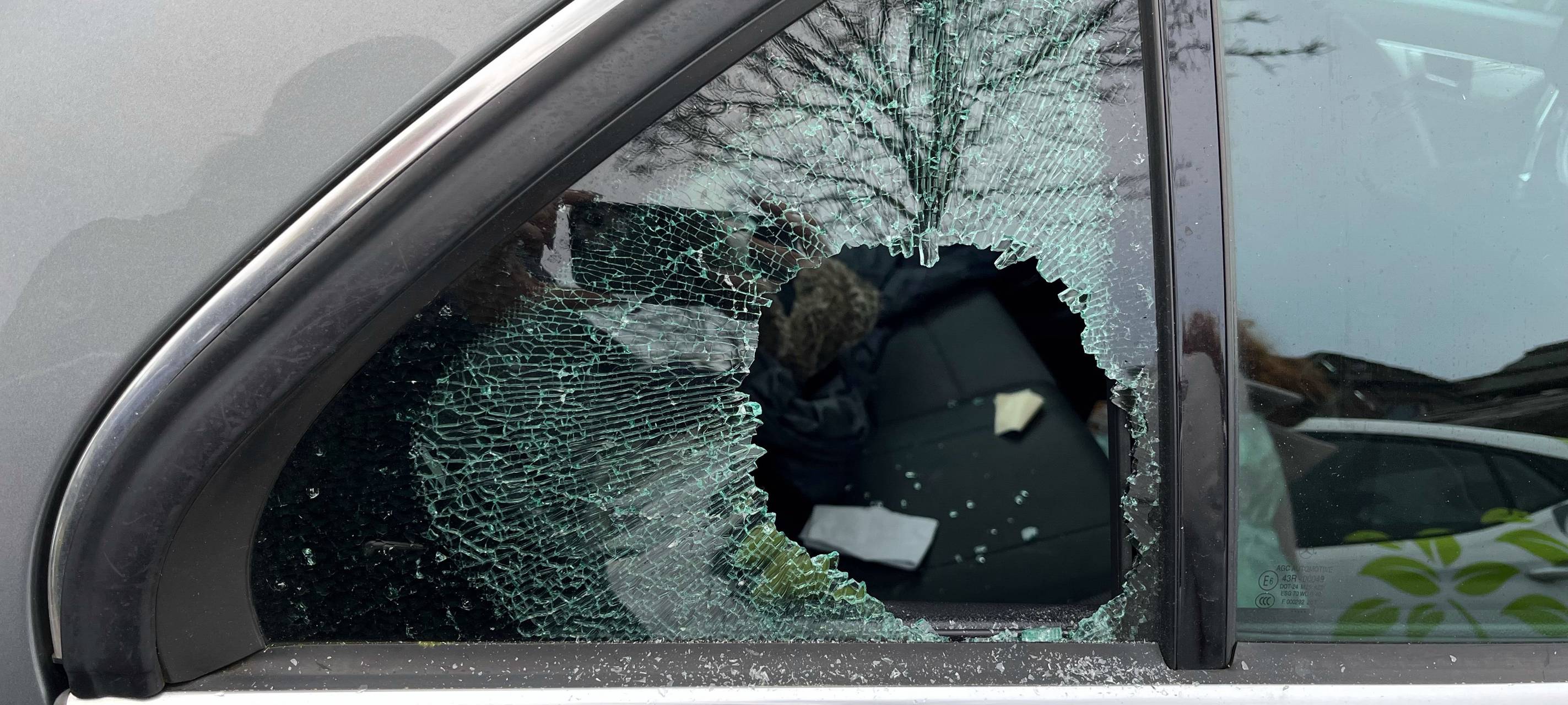 Geldern: Mehrere Fahrzeuge aufgebrochen