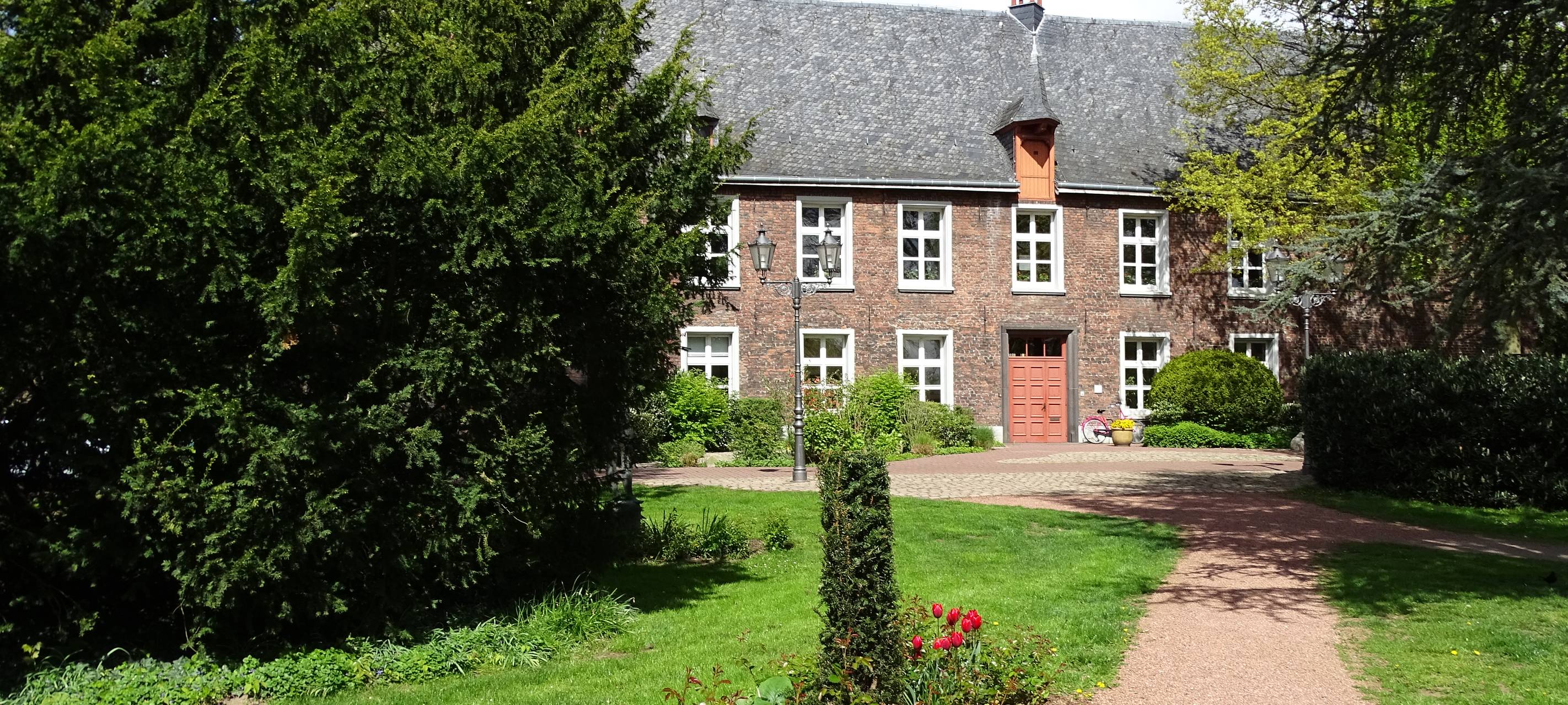 Issum: Hompeage im neuen Look