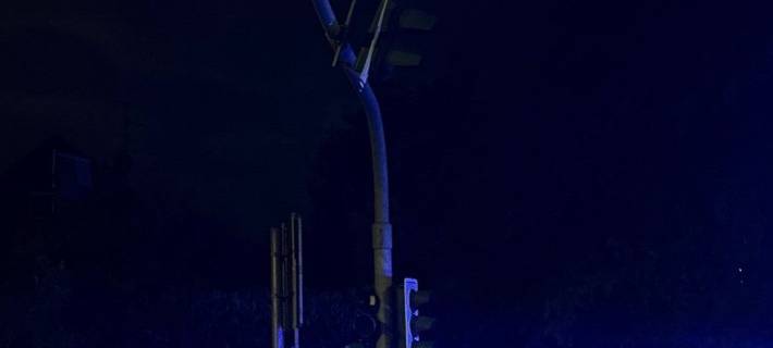 Kerken - Lichtzeichenanlage durch Lkw beschädigt: Polizei