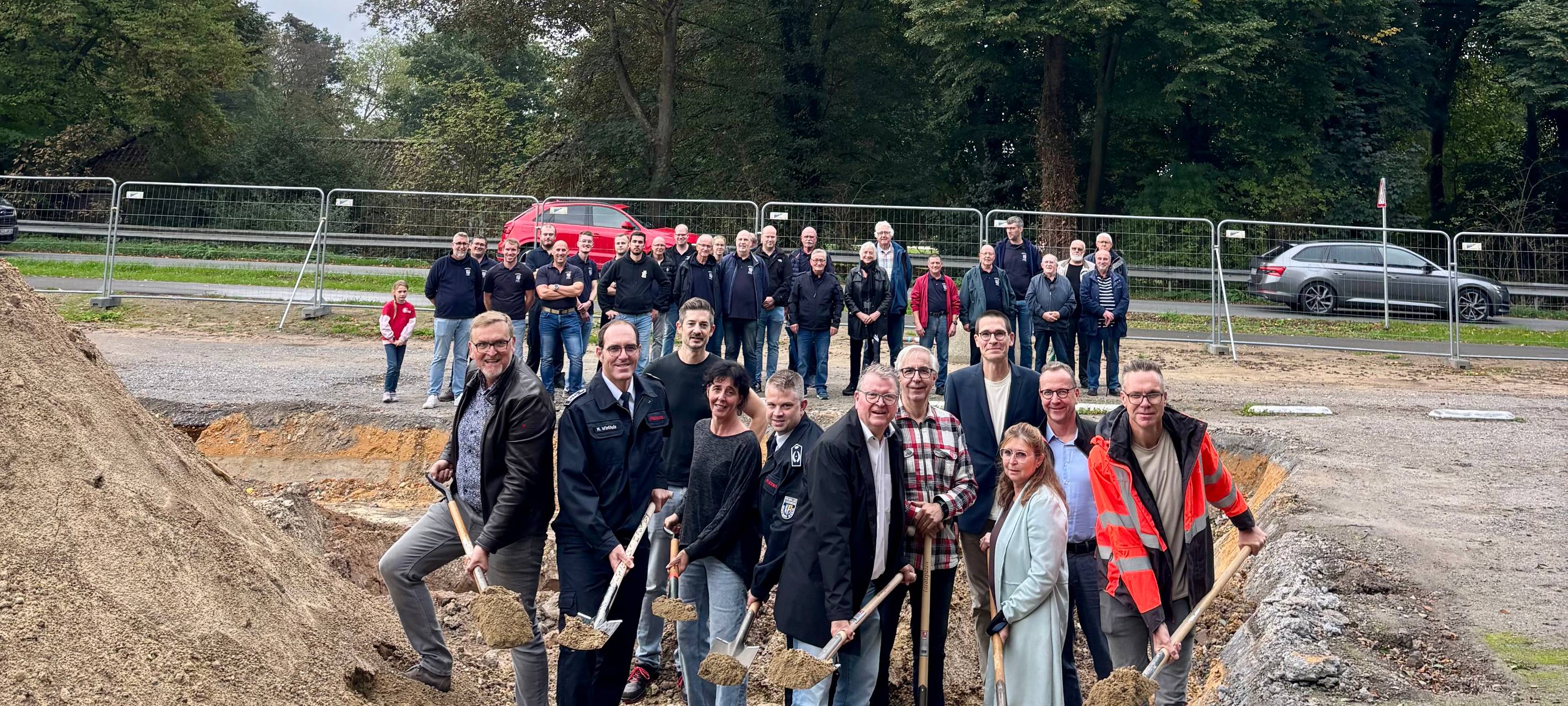 Weeze: Spatenstich für neues Feuerwehrgerätehaus