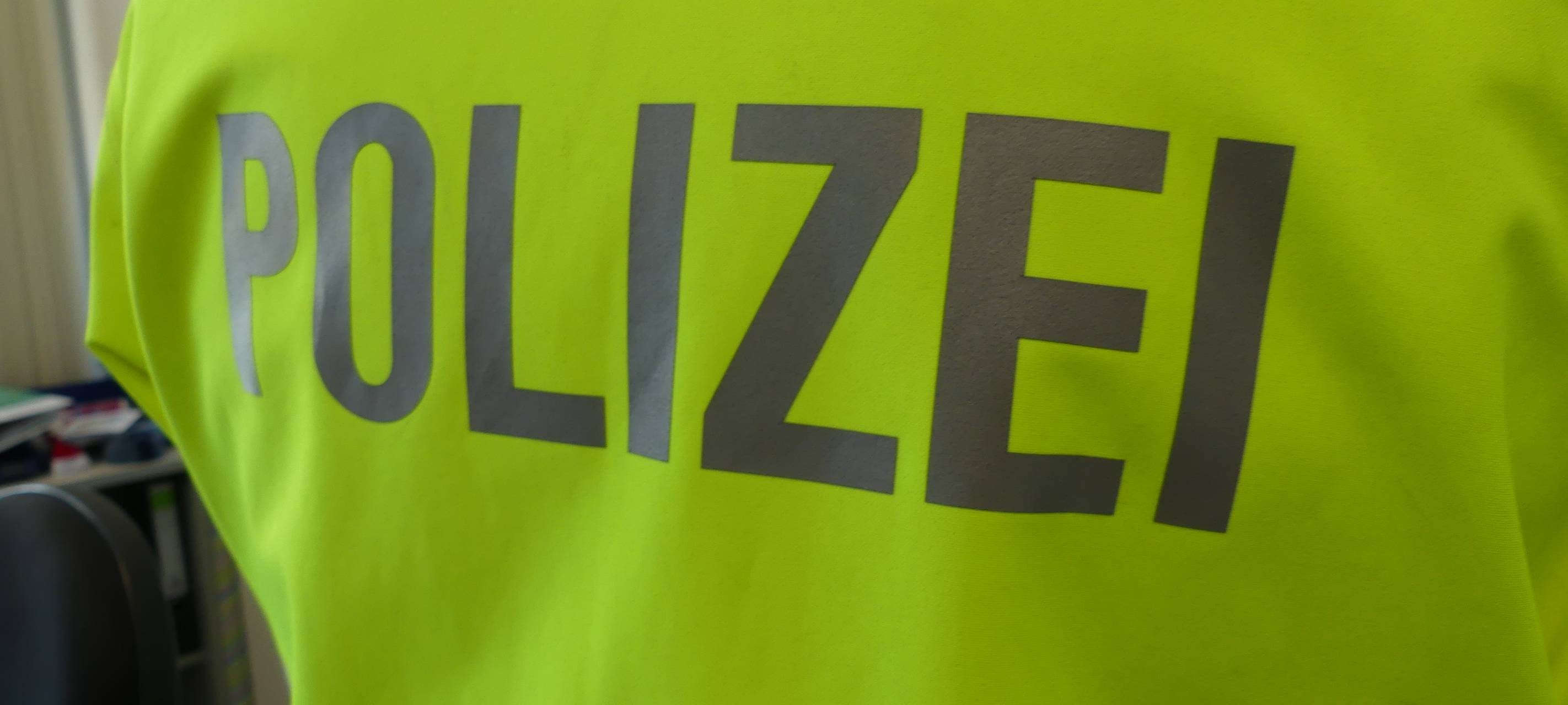 Geldern-Vernum: Exhibitionist entblößte sich vor Kindern