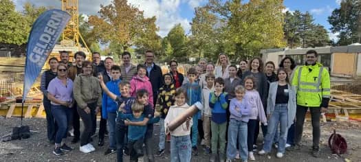 Geldern: Kinder versenken Zeitkapsel in Veert